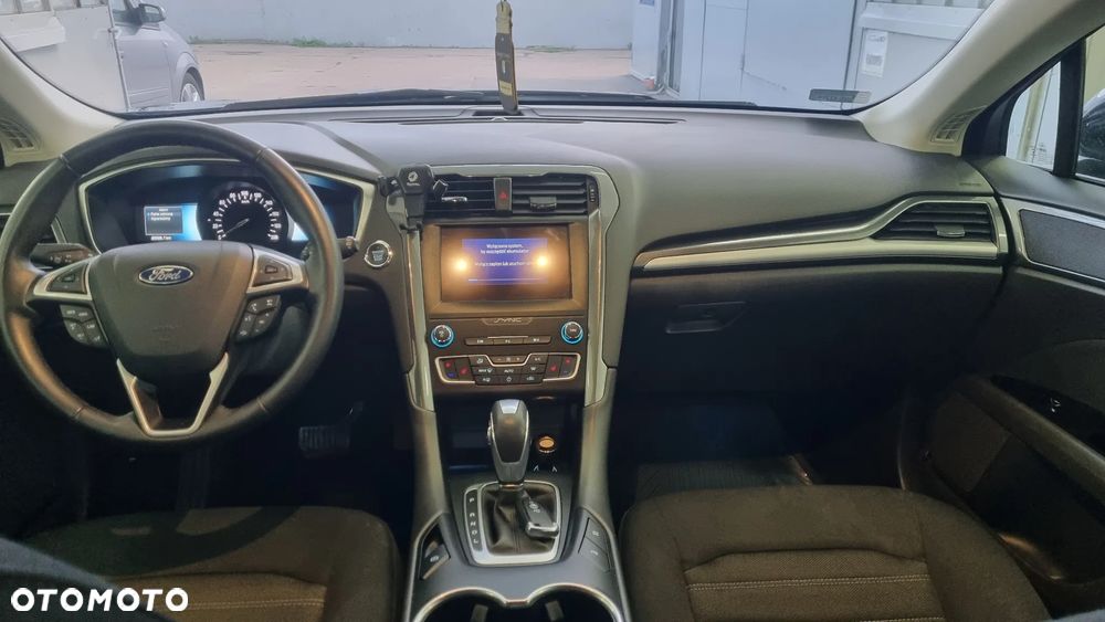 Ford Mondeo 2.0 Hybrid Trend - 11