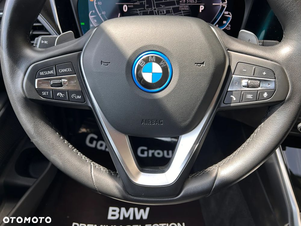 BMW Seria 3 320e xDrive Advantage sport - 24