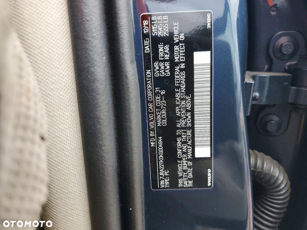 Volvo S60 T6 AWD Momentum Pro - 12