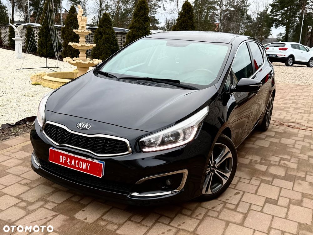 Kia Ceed - 8
