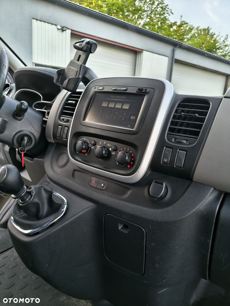 Renault Trafic - 11
