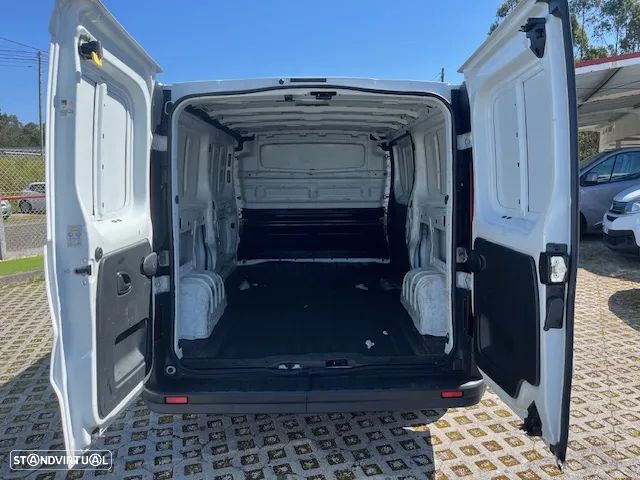 Renault TRAFIC 2.0 120cv LONGA - 7