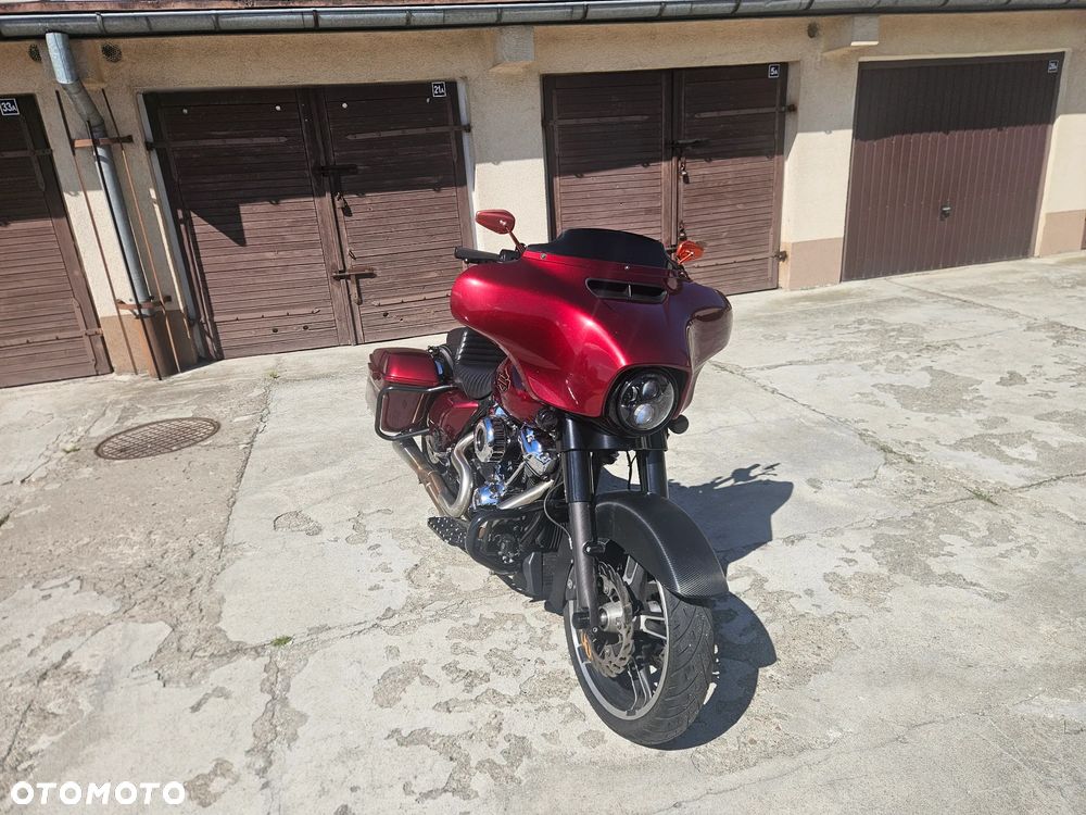 Harley-Davidson Touring Street Glide - 1