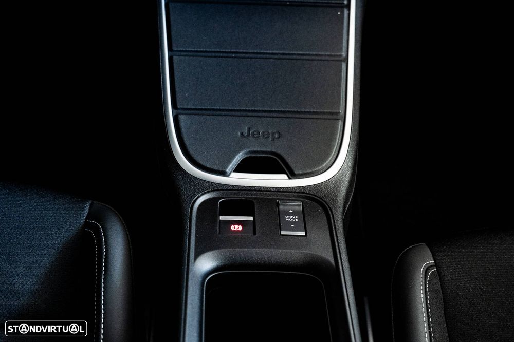 Jeep Avenger 54 kWh Altitude - 19