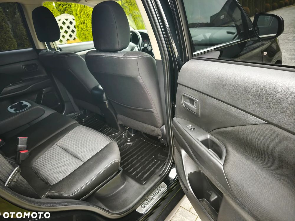 Mitsubishi Outlander 2.0 2WD Plus - 15