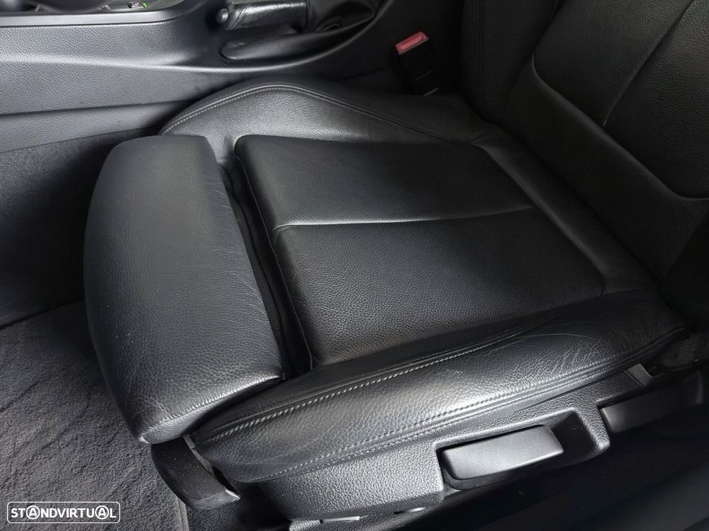 BMW 318 d Pack M Shadow Auto - 27