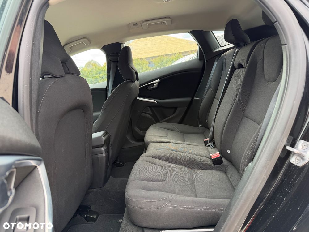 Volvo V40 D4 Kinetic - 12