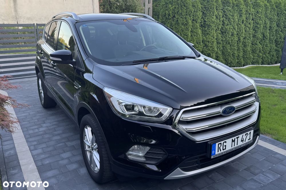 Ford Kuga 1.5 EcoBoost 2x4 Cool & Connect - 1