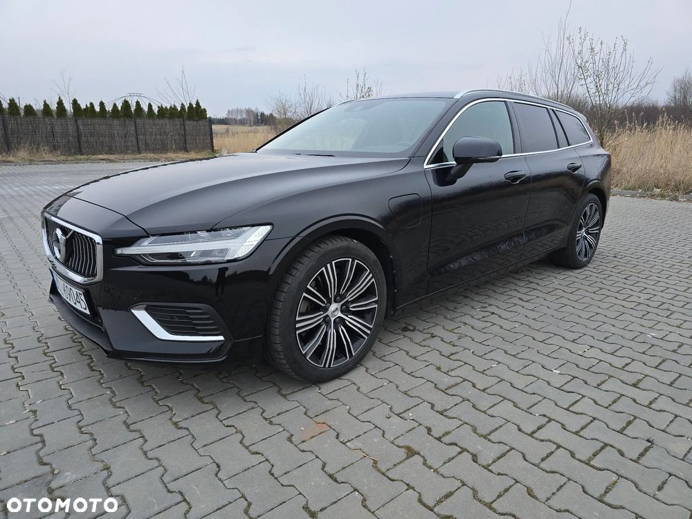 Volvo V60 T6 AWD Plug-In Hybrid Essential - 25