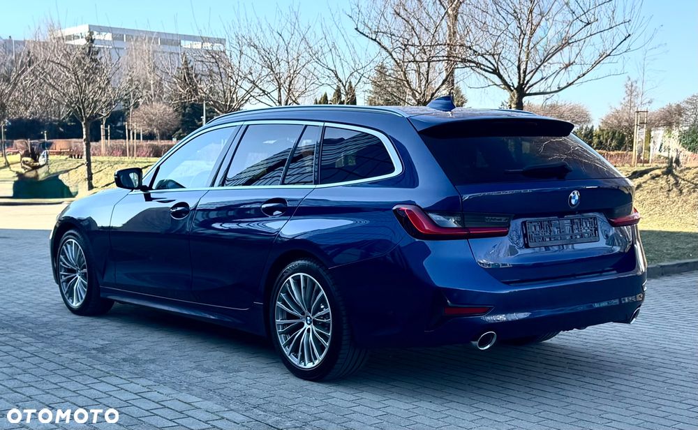 BMW Seria 3 330d xDrive MHEV Luxury Line - 8