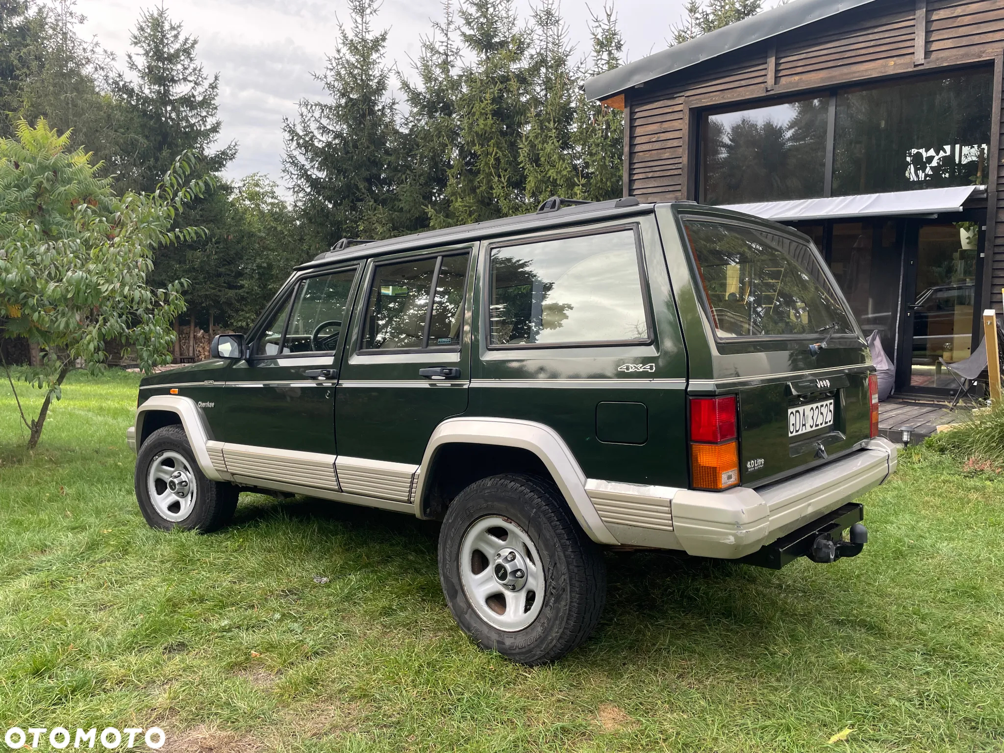 Jeep Cherokee - 17