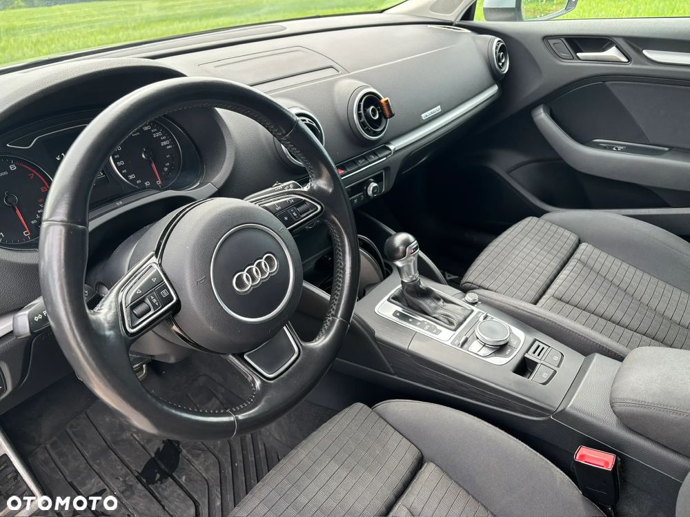 Audi A3 Sportback 1.8 TFSI Quattro Attraction S tronic - 8