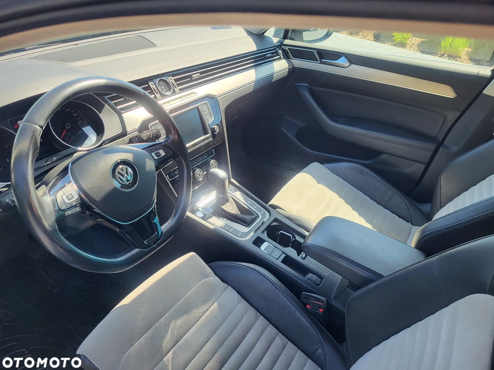 Volkswagen Passat 2.0 TDI BMT Highline DSG - 10