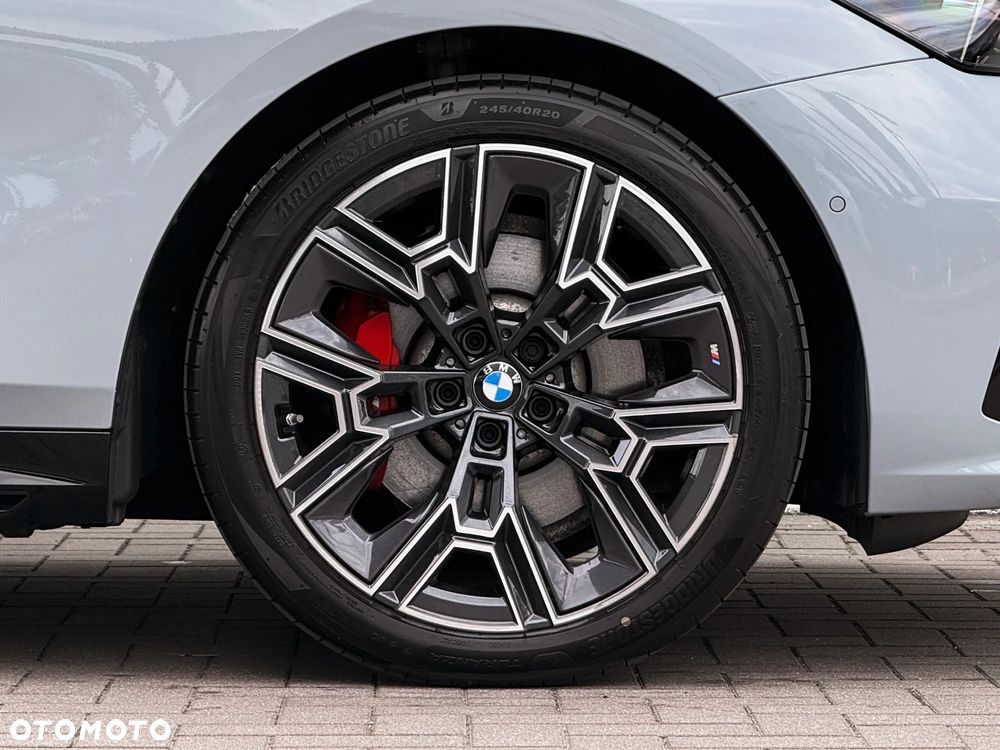 BMW Seria 5 520i - 14