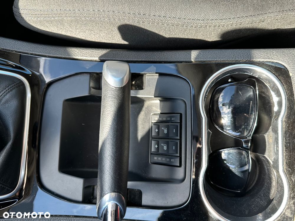 Ford S-Max 2.0 TDCi DPF Titanium X - 13