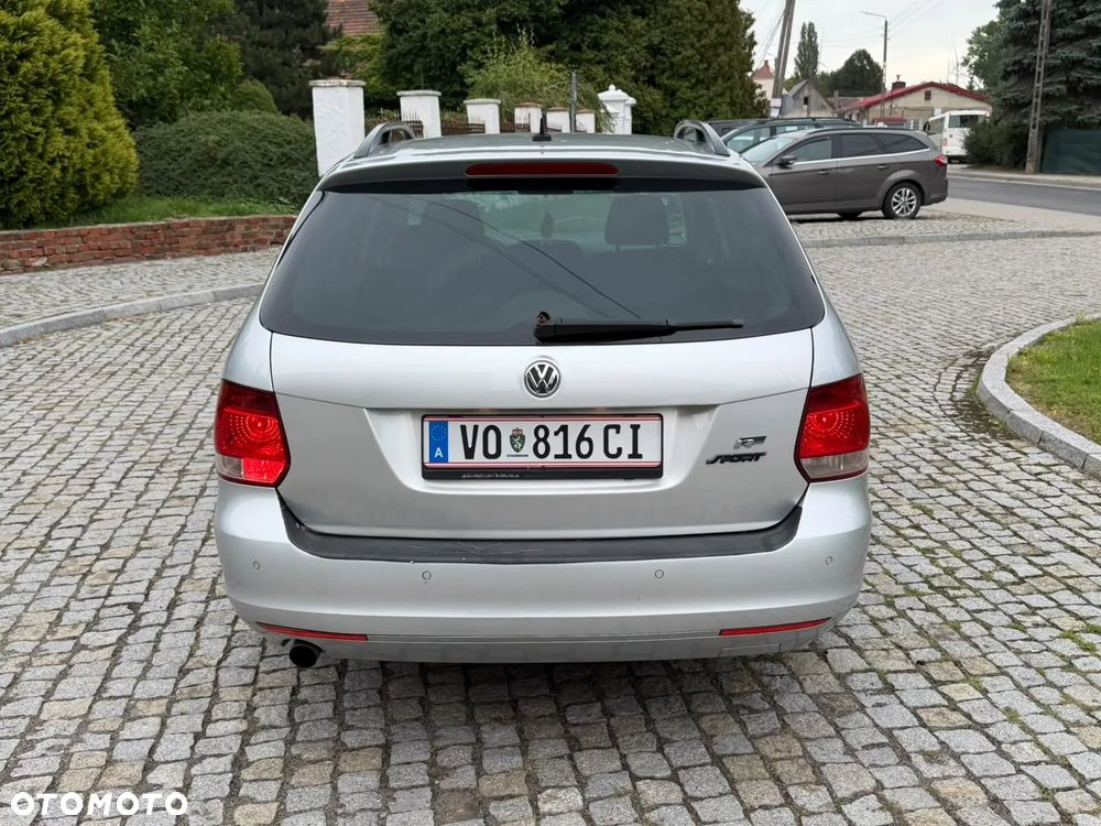 Volkswagen Golf 1.6 TDI Highline - 8