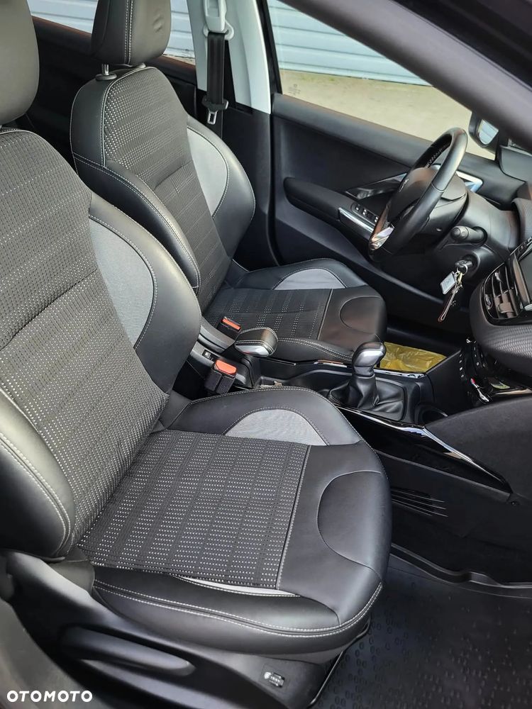 Peugeot 2008 BlueHDi 100 STOP & START Allure - 8