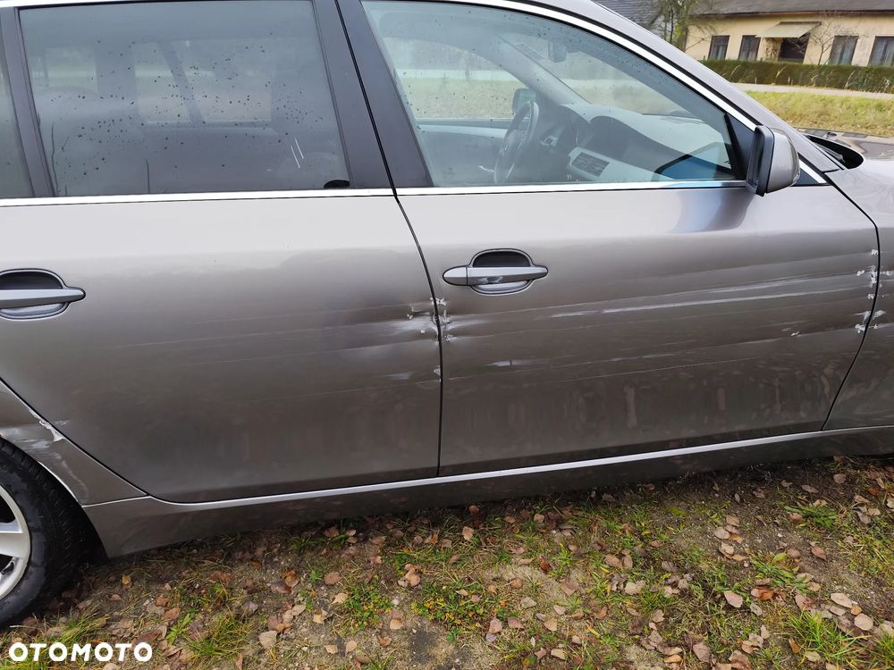 BMW Seria 5 525d xDrive - 21