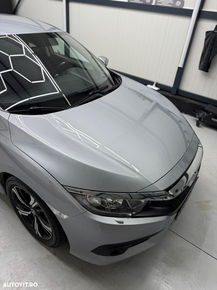 Honda Civic 1.5 i-VTEC Turbo CVT Prestige - 5