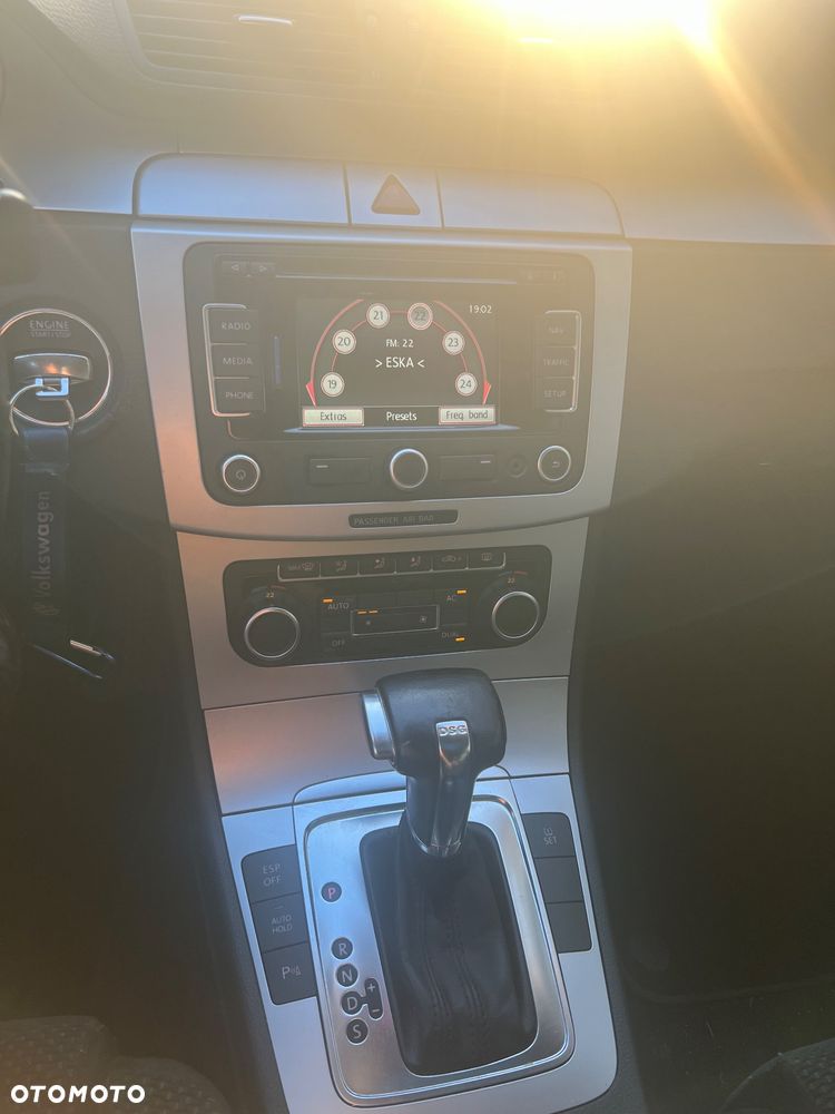 Volkswagen Passat - 20