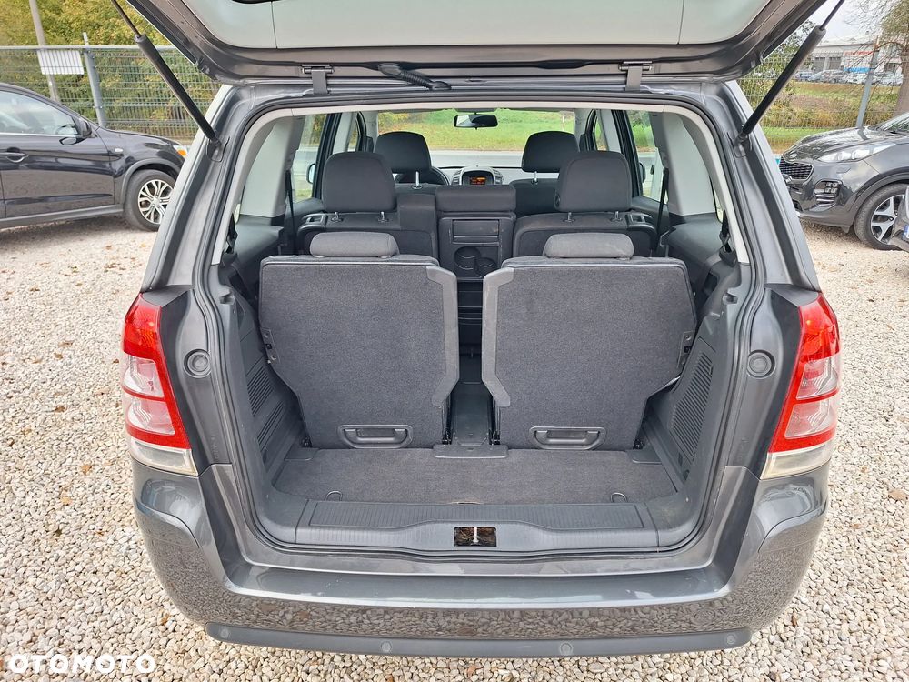 Opel Zafira 1.8 Design Edition - 27