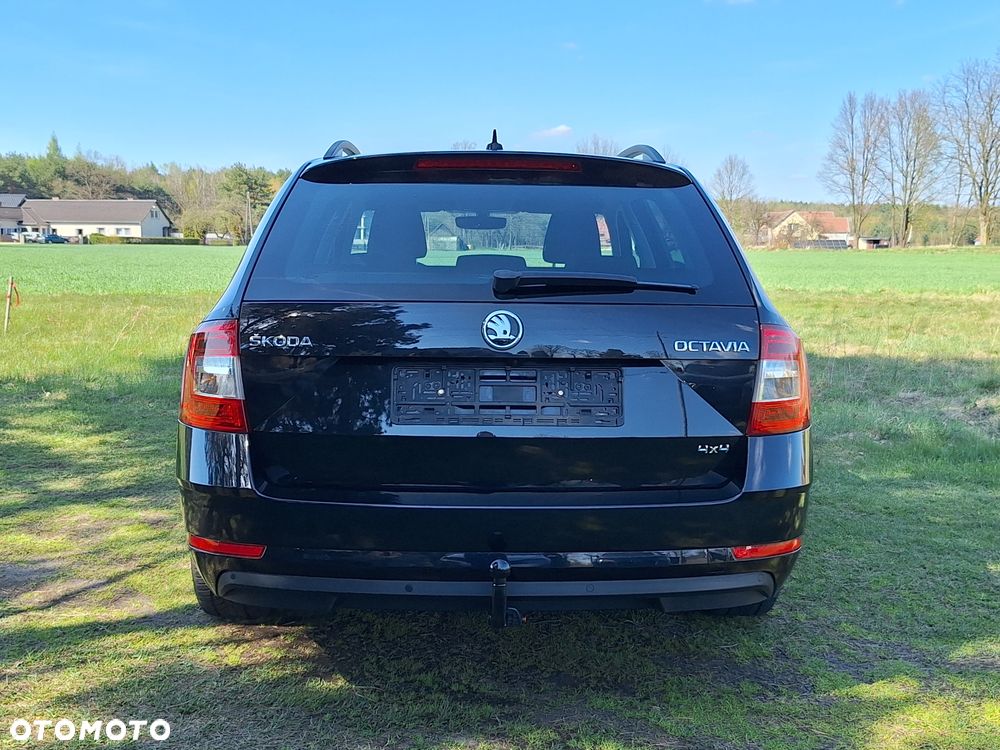 Skoda Octavia 2.0 TDI 4x4 Joy DSG - 5