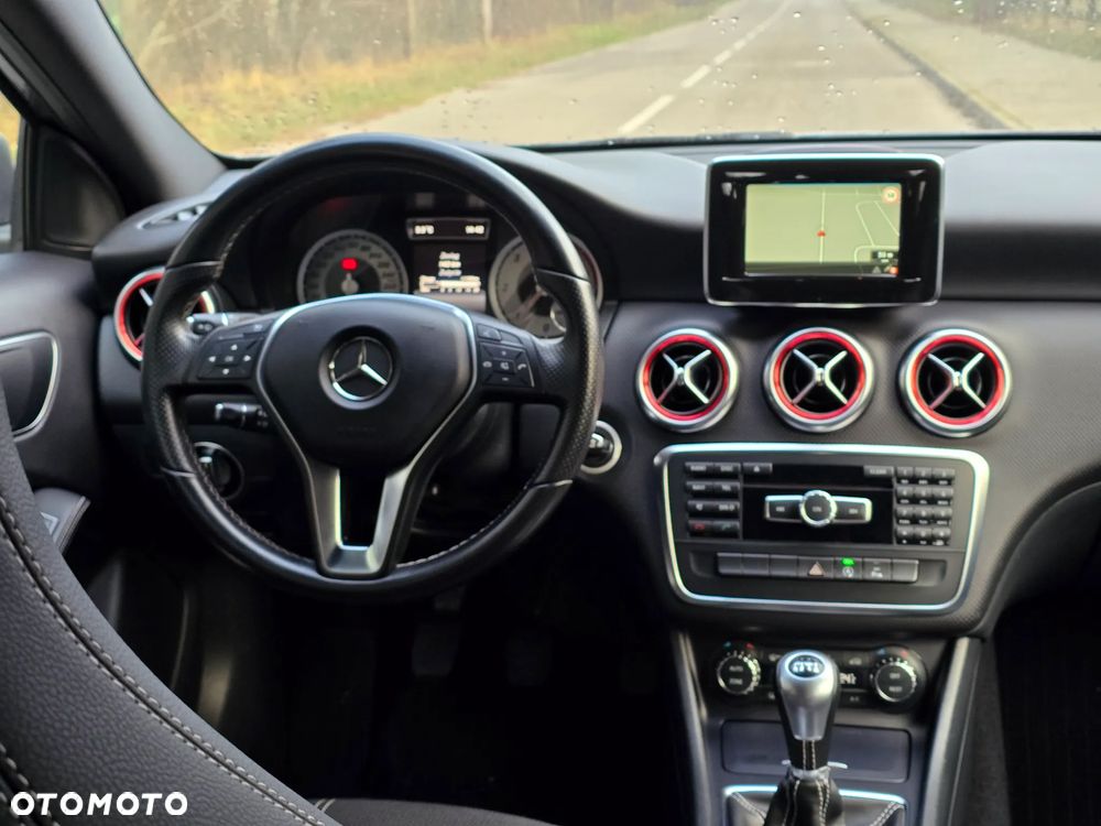 Mercedes-Benz Klasa A 180 CDI AMG Line - 26