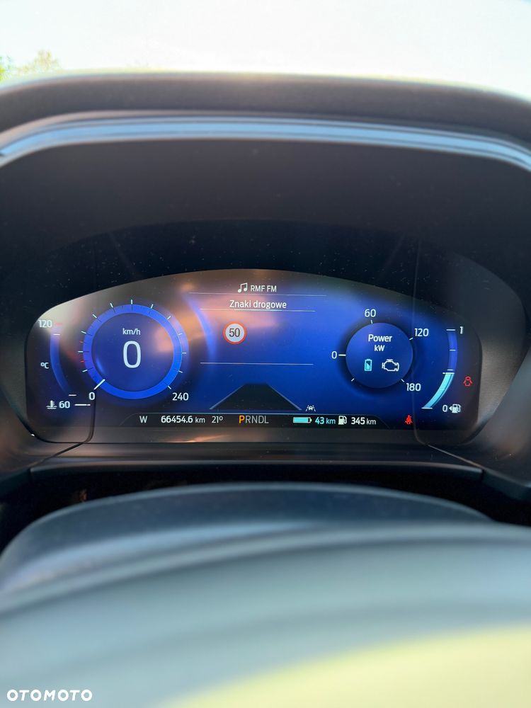 Ford Kuga - 23