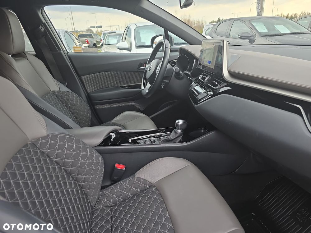 Toyota C-HR 2.0 Hybrid Executive - 9