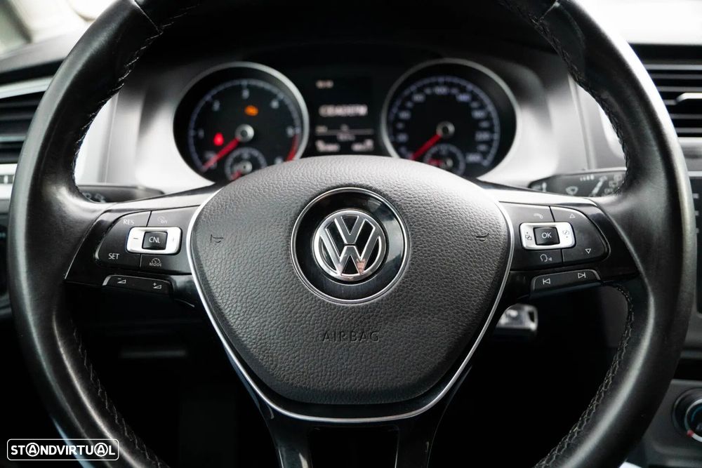VW Golf 1.6 TDI Confortline - 16