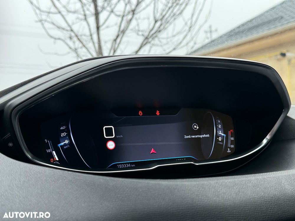 Peugeot 3008 PureTech 130 Stop & Start GPF Active Pack - 19