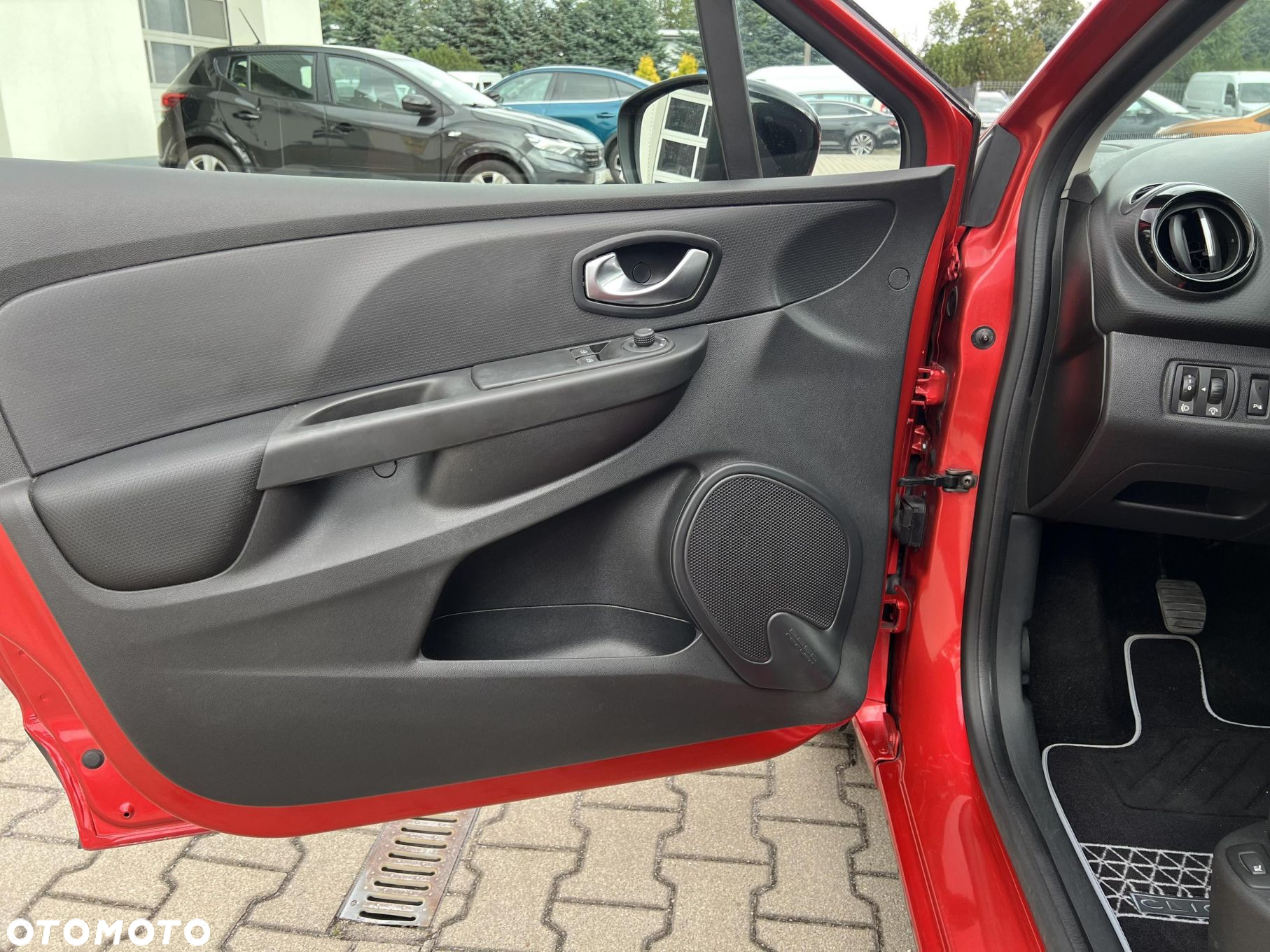 Renault Clio 0.9 TCe Alize - 10