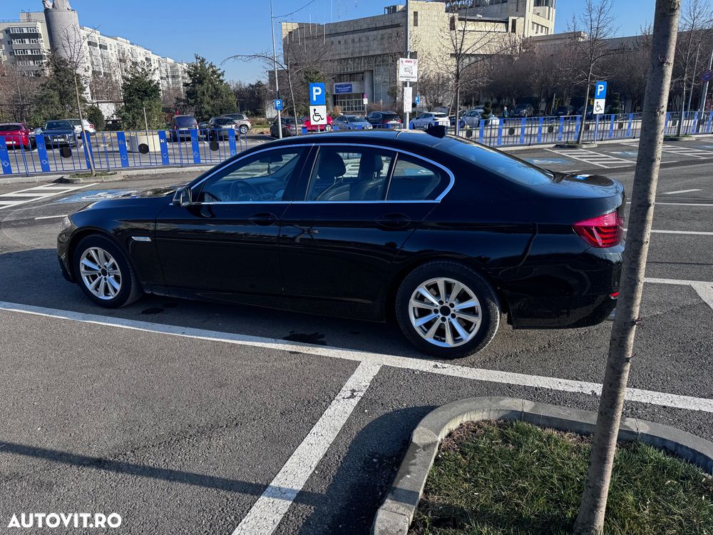 BMW Seria 5 525d xDrive AT - 15
