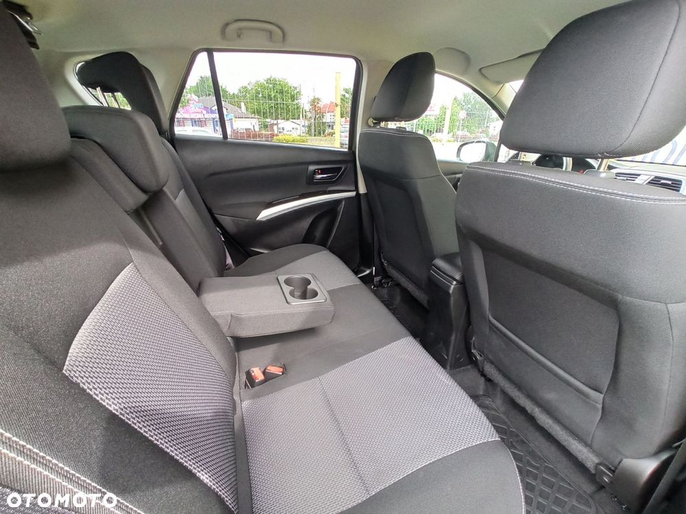 Suzuki SX4 S-Cross - 12