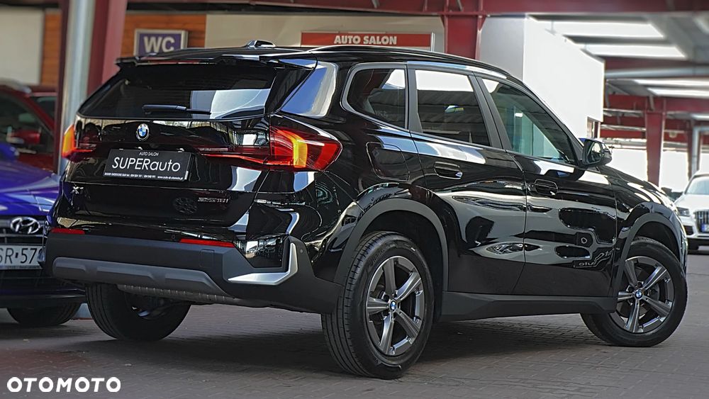 BMW X1 sDrive18i - 12