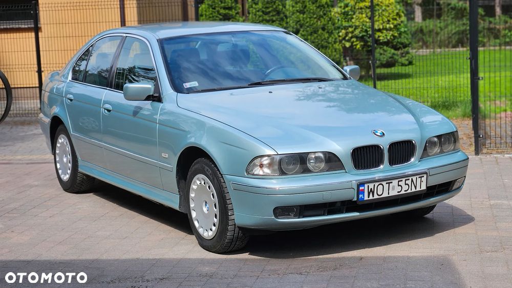 BMW Seria 5 523i - 7