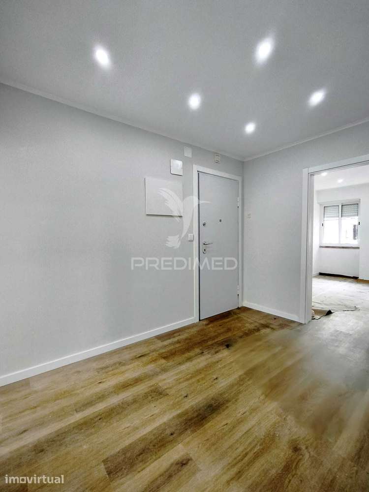 T3 TOTALMENTE REMODELADO | AMADORA | ESPAÇO EXTERIOR | 359.000 € - Grande imagem: 4/28