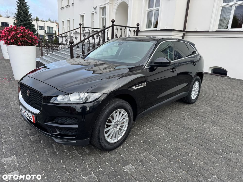Jaguar F-Pace - 1
