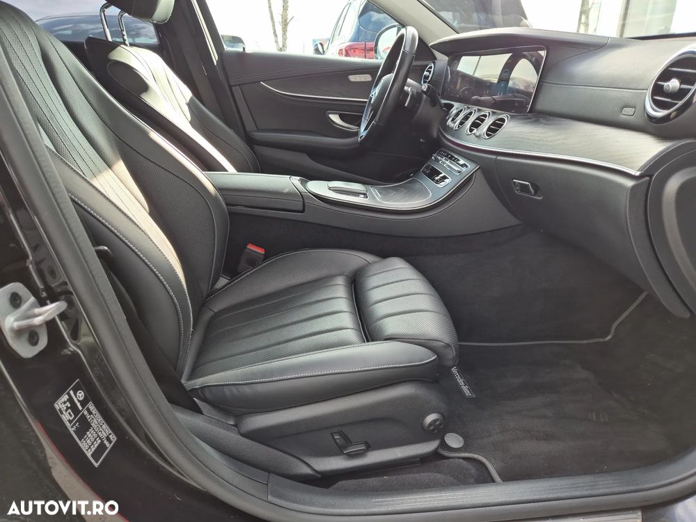 Mercedes-Benz E 300 - 21