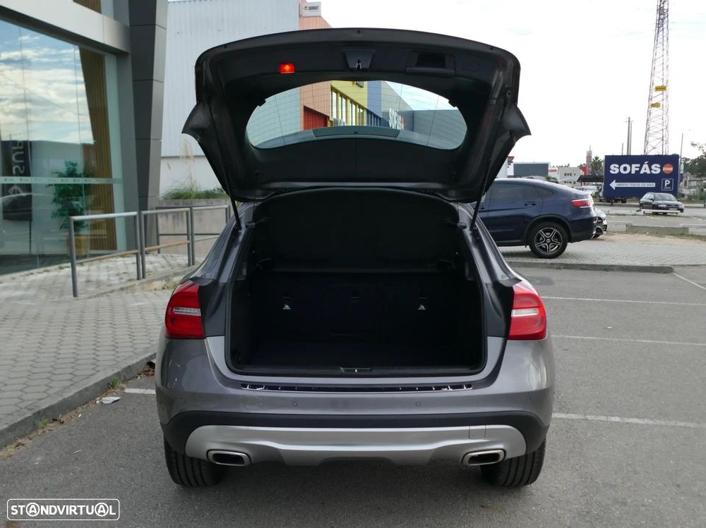Mercedes-Benz GLA 180 CDi Urban - 14