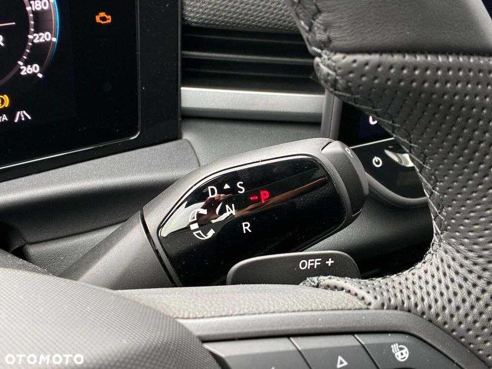 Volkswagen T-Roc - 14