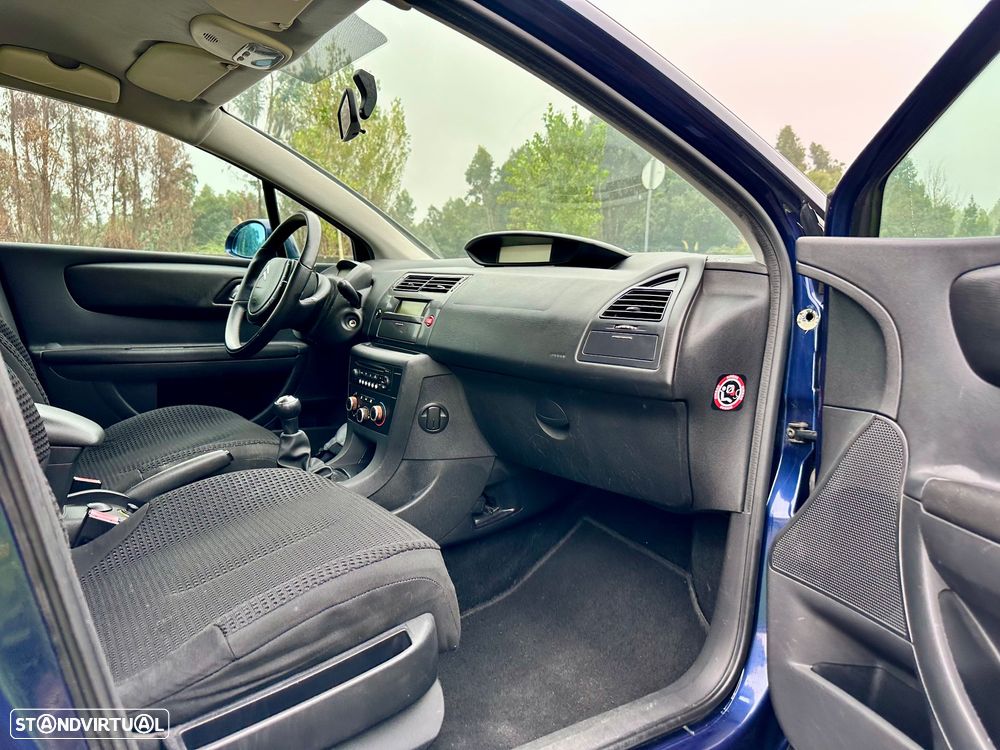 Citroën C4 1.4 16V SX - 26