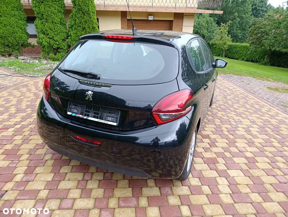 Peugeot 208 1.2 PureTech Active - 8