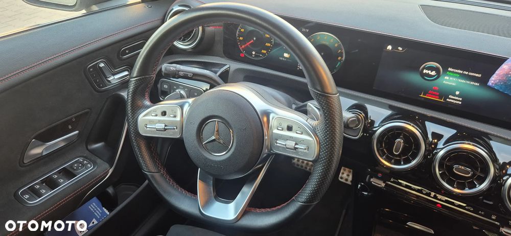 Mercedes-Benz CLA 250 e 8G-DCT AMG Line - 28
