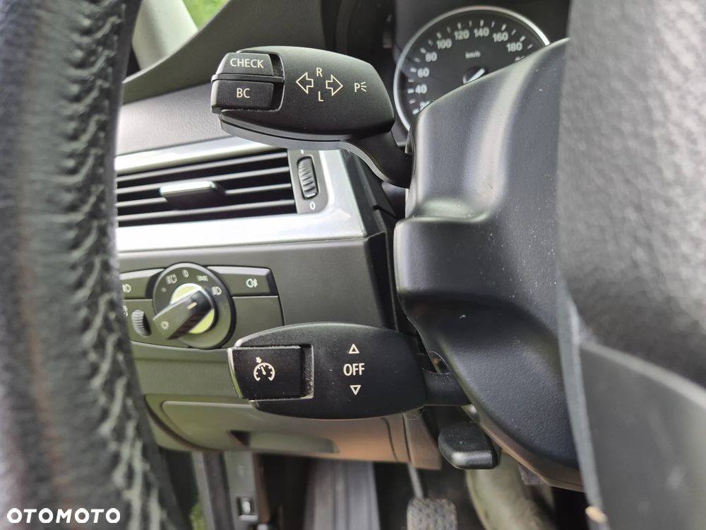 BMW Seria 5 525d Edition Exclusive - 27