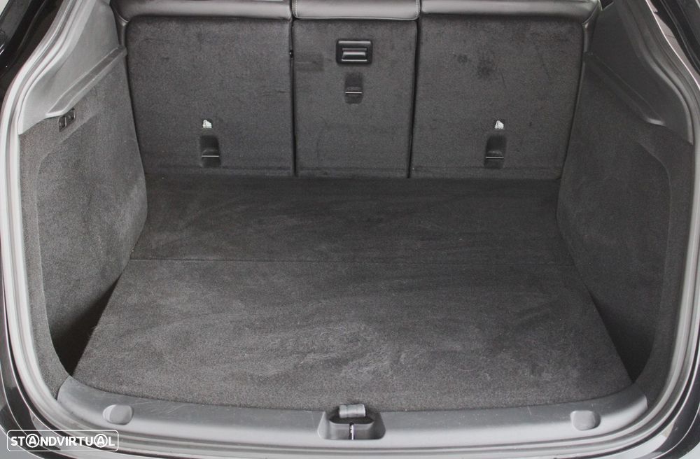 Tesla Model Y Long Range Dual Motor AWD - 15