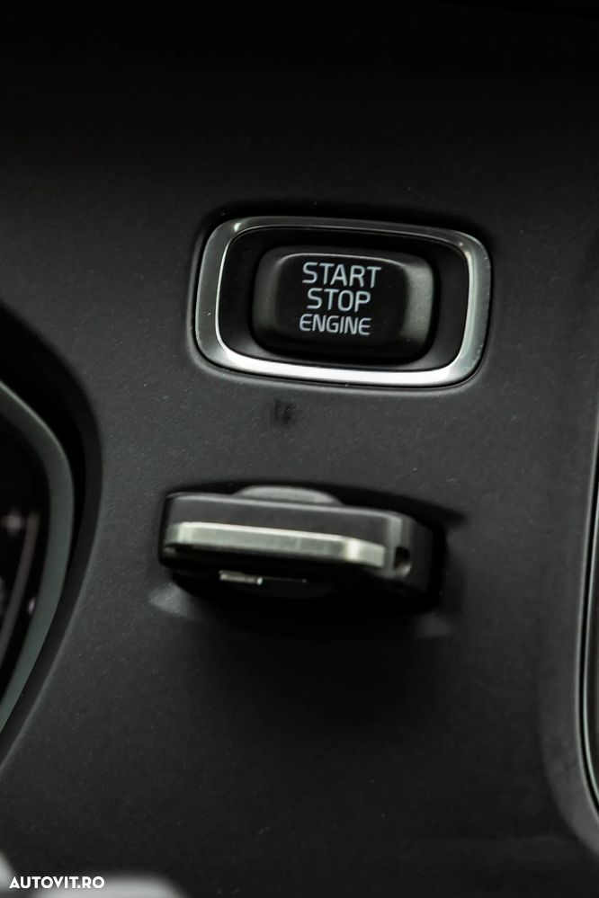 Volvo V40 D2 Momentum - 26
