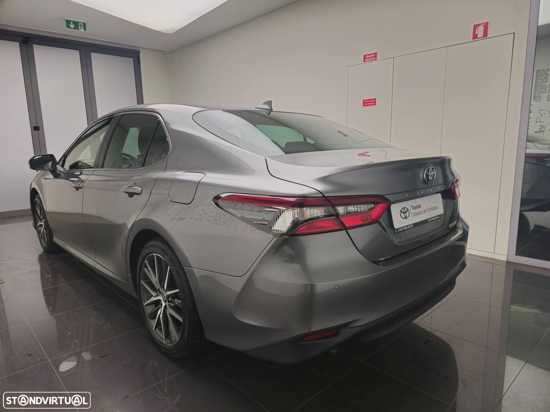 Toyota Camry - 2