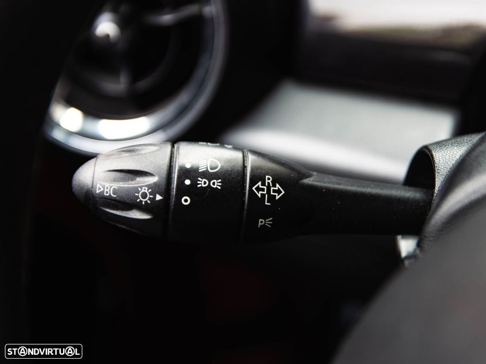 MINI 3 Portas Cooper D - 9