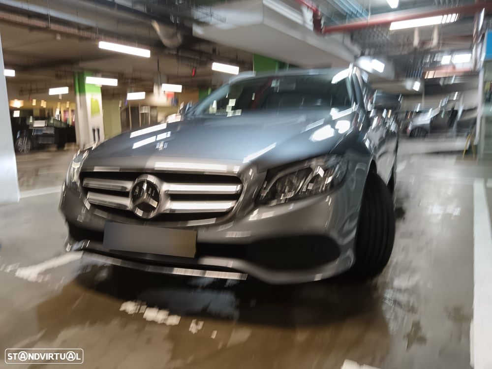 Mercedes-Benz E 220 d 4Matic All-Terrain 9G-TRONIC Avantgarde - 3